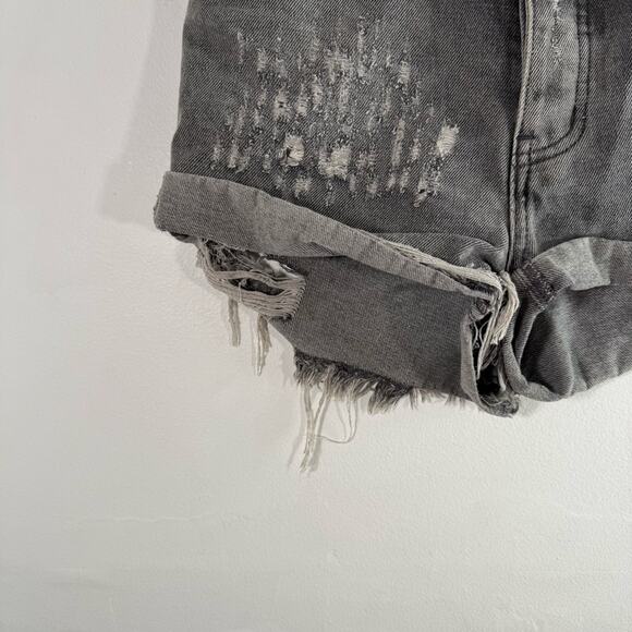 One Teaspoon Hawks Gray Black Distressed High Rise Relaxed Denim Shorts 26 - Picture 2 of 9